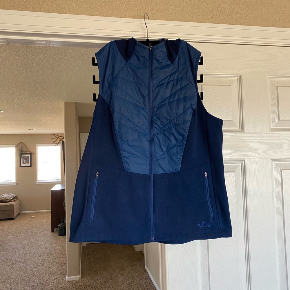 North Face Flashdry Vest